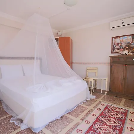 Tunc Otel 3*