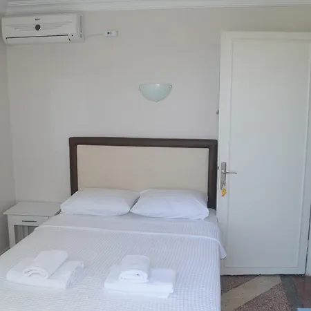 Otel Tunc Ayvalı